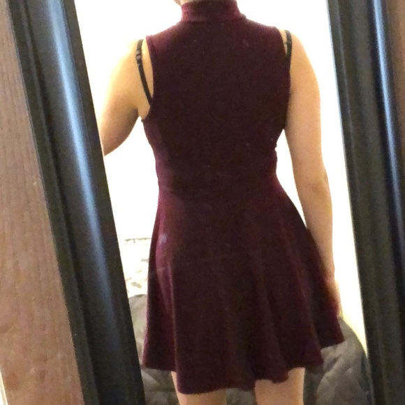 Dress - Picture 2 of 3
